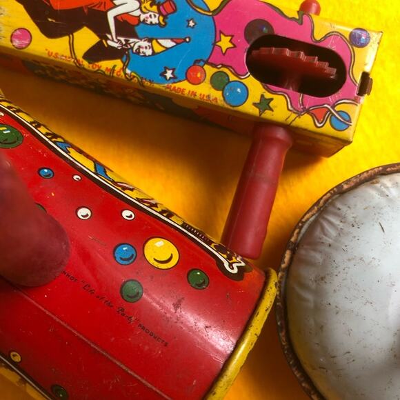 Disney Dumbo Plush and Vintage Circus Toy Noisemaker Metal Bundle - Picture 5 of 8